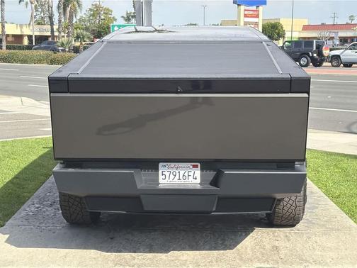 2024 Tesla Cybertruck All-Wheel Drive