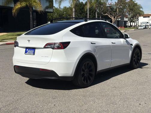 2021 Tesla Model Y Long Range Dual Motor All-Wheel Drive