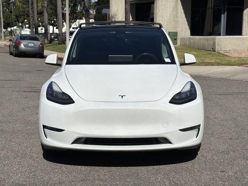 2021 Tesla Model Y Long Range Dual Motor All-Wheel Drive