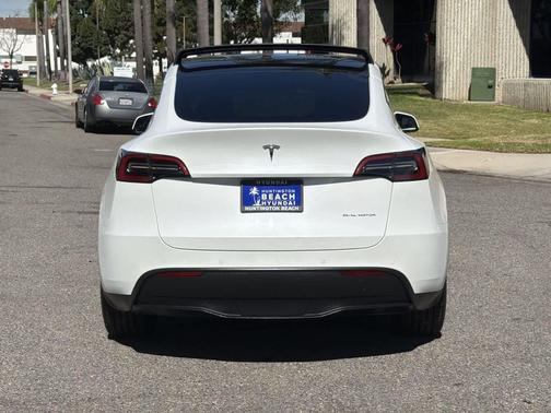 2021 Tesla Model Y Long Range Dual Motor All-Wheel Drive