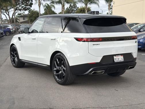 2023 Land Rover Range Rover Sport SE