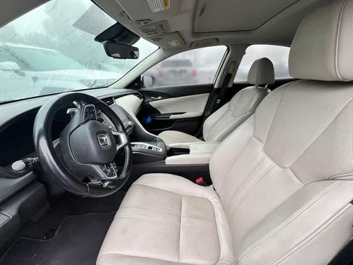 2021 Honda Insight Touring