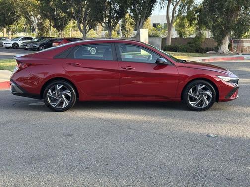 2025 Hyundai ELANTRA Sport