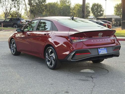 2025 Hyundai ELANTRA Sport