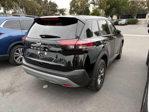 Super Black 2023 Nissan Rogue S