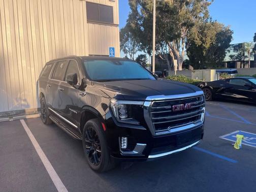 2023 GMC Yukon XL SLT