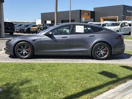 2023 Tesla Model S Plaid