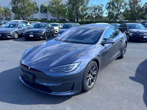 2023 Tesla Model S Plaid