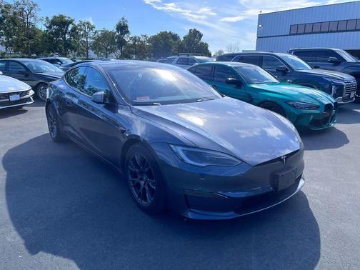 2023 Tesla Model S Plaid
