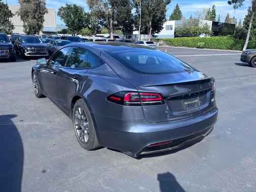 2023 Tesla Model S Plaid