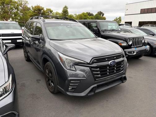 Magnetite Gray Metallic 2023 Subaru Ascent Onyx Edition Limited 7-Passenger