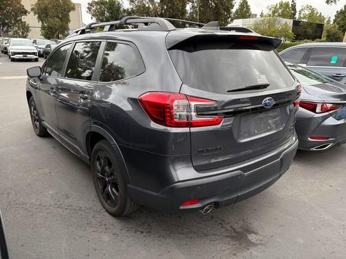 Magnetite Gray Metallic 2023 Subaru Ascent Onyx Edition Limited 7-Passenger