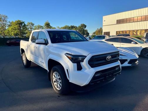 2025 Toyota Tacoma SR5