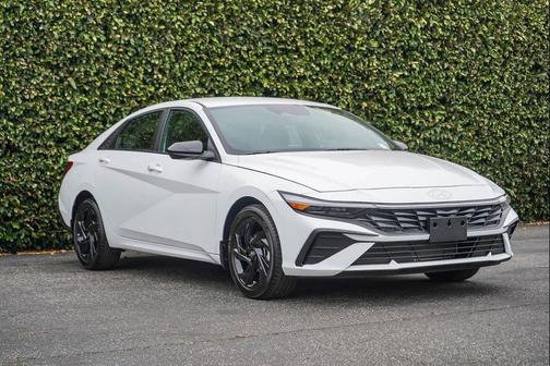 Serenity White Pearl 2026 Hyundai ELANTRA Sport