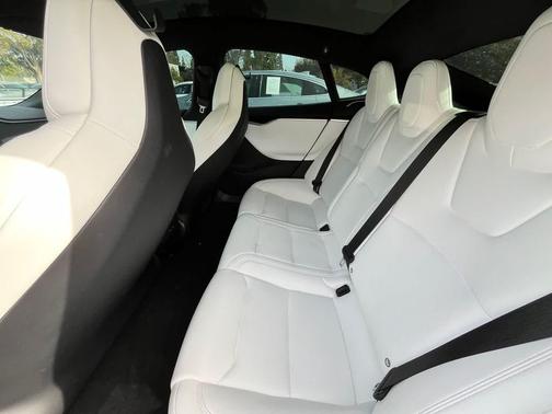 2018 Tesla Model S 75D