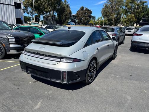 2023 Hyundai IONIQ 6 SEL