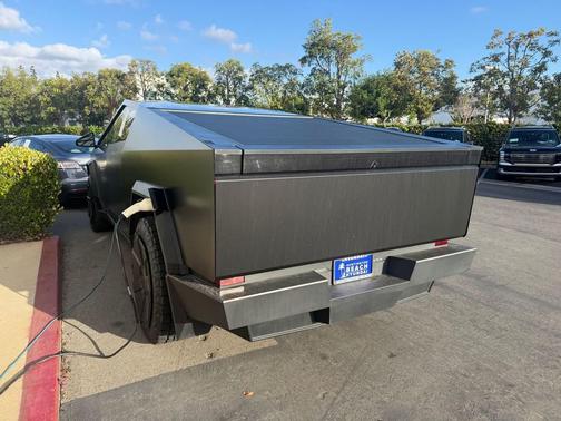 2024 Tesla Cybertruck All-Wheel Drive