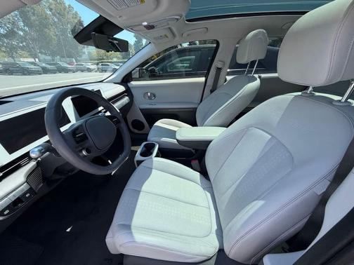 Atlas White 2024 Hyundai IONIQ 5 Limited