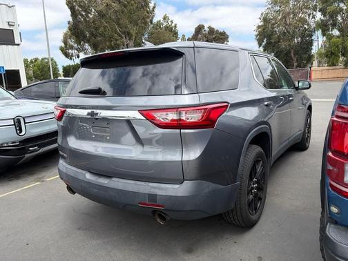 Satin Steel Metallic 2018 Chevrolet Traverse LS