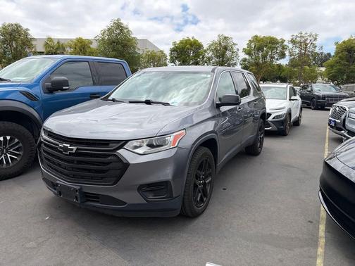 Satin Steel Metallic 2018 Chevrolet Traverse LS
