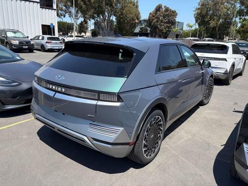 Digital Teal 2024 Hyundai IONIQ 5 Limited