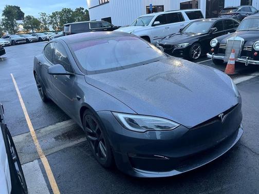 2023 Tesla Model S Plaid