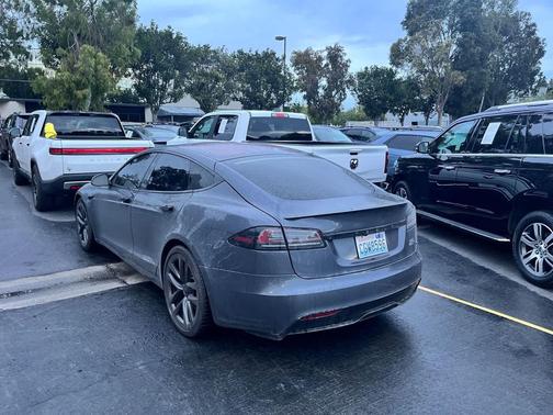 2023 Tesla Model S Plaid