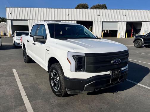 2022 Ford F-150 Lightning Pro