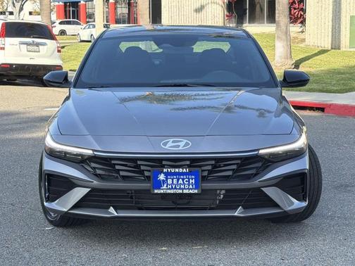 2025 Hyundai ELANTRA HEV SEL Sport