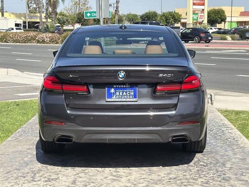 Dark Graphite Metallic 2023 BMW 540 i xDrive