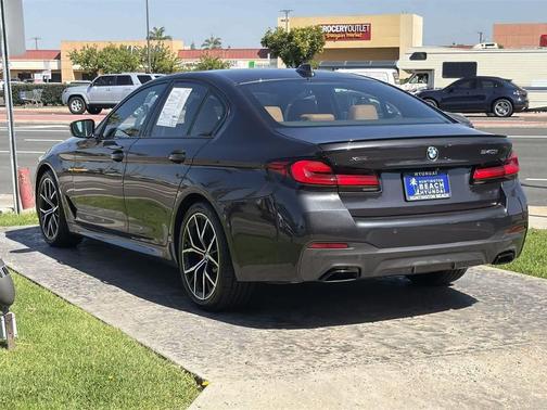 Dark Graphite Metallic 2023 BMW 540 i xDrive