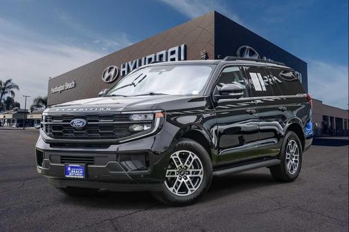 Agate Black Metallic 2025 Ford Expedition Active