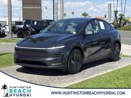 Stealth Grey 2026 Tesla Model Y Standard Rear-Wheel Drive