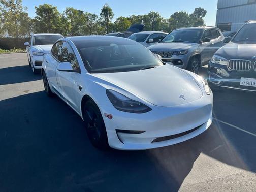 2023 Tesla Model 3 Standard Range