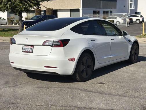 2023 Tesla Model 3 Standard Range