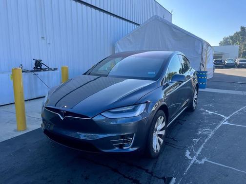 2020 Tesla Model X Long Range Dual Motor All-Wheel Drive