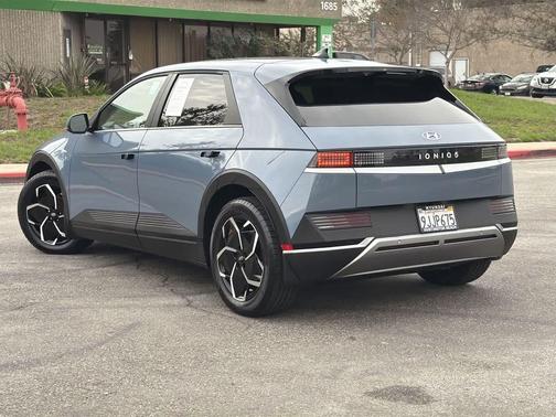 2024 Hyundai IONIQ 5 SEL