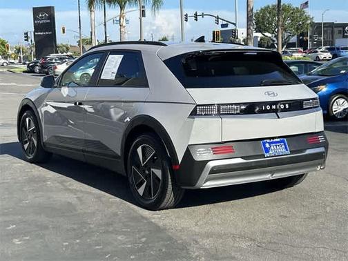 2025 Hyundai IONIQ 5 SEL