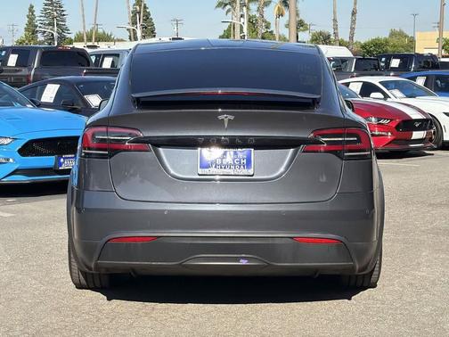 2022 Tesla Model X Dual Motor All-Wheel Drive