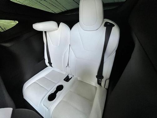 2022 Tesla Model X Dual Motor All-Wheel Drive