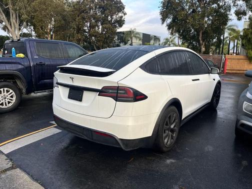 2022 Tesla Model X Dual Motor All-Wheel Drive