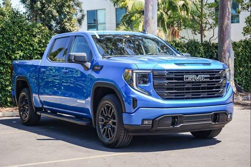 Dynamic Blue Metallic 2022 GMC Sierra 1500 Elevation