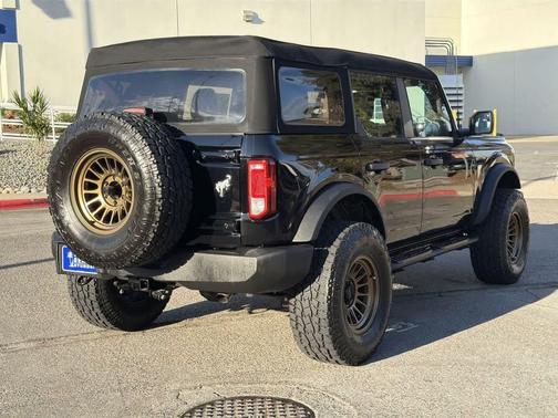 2023 Ford Bronco Base