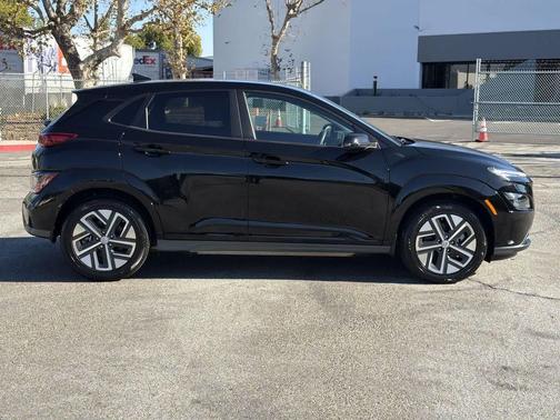 2023 Hyundai KONA EV SE