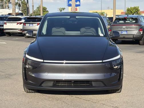 2026 Tesla Model Y Long Range Dual Motor All-Wheel Drive