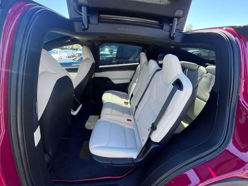 2022 Tesla Model X Dual Motor All-Wheel Drive