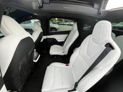 2023 Tesla Model X Plaid Tri Motor All-Wheel Drive