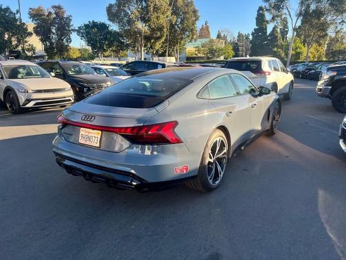 2023 Audi e-tron GT Premium Plus quattro