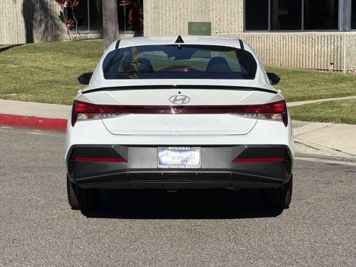 2025 Hyundai ELANTRA Sport