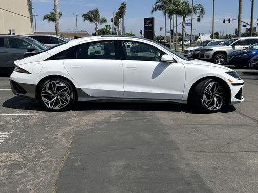 2025 Hyundai IONIQ 6 Limited